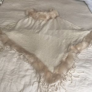 Creme faux fur trimmed shawl